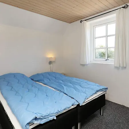 18 Person In Ulfborg-by Traum * Ulfborg